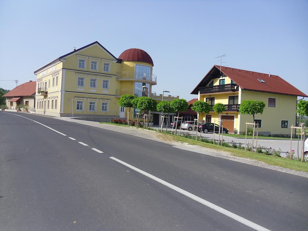 מלון Bizeljsko Gostilna In Prenocisce Kocjan מראה חיצוני תמונה