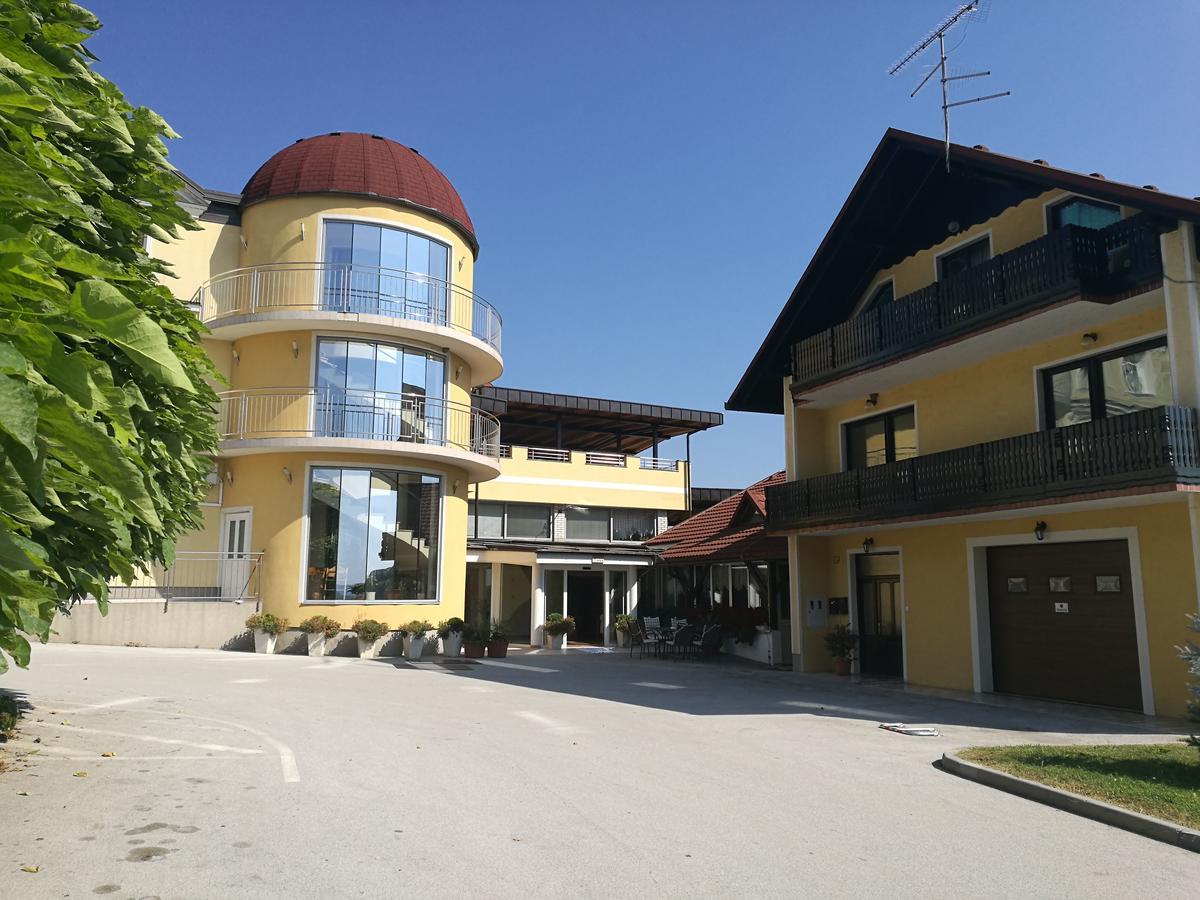 מלון Bizeljsko Gostilna In Prenocisce Kocjan מראה חיצוני תמונה